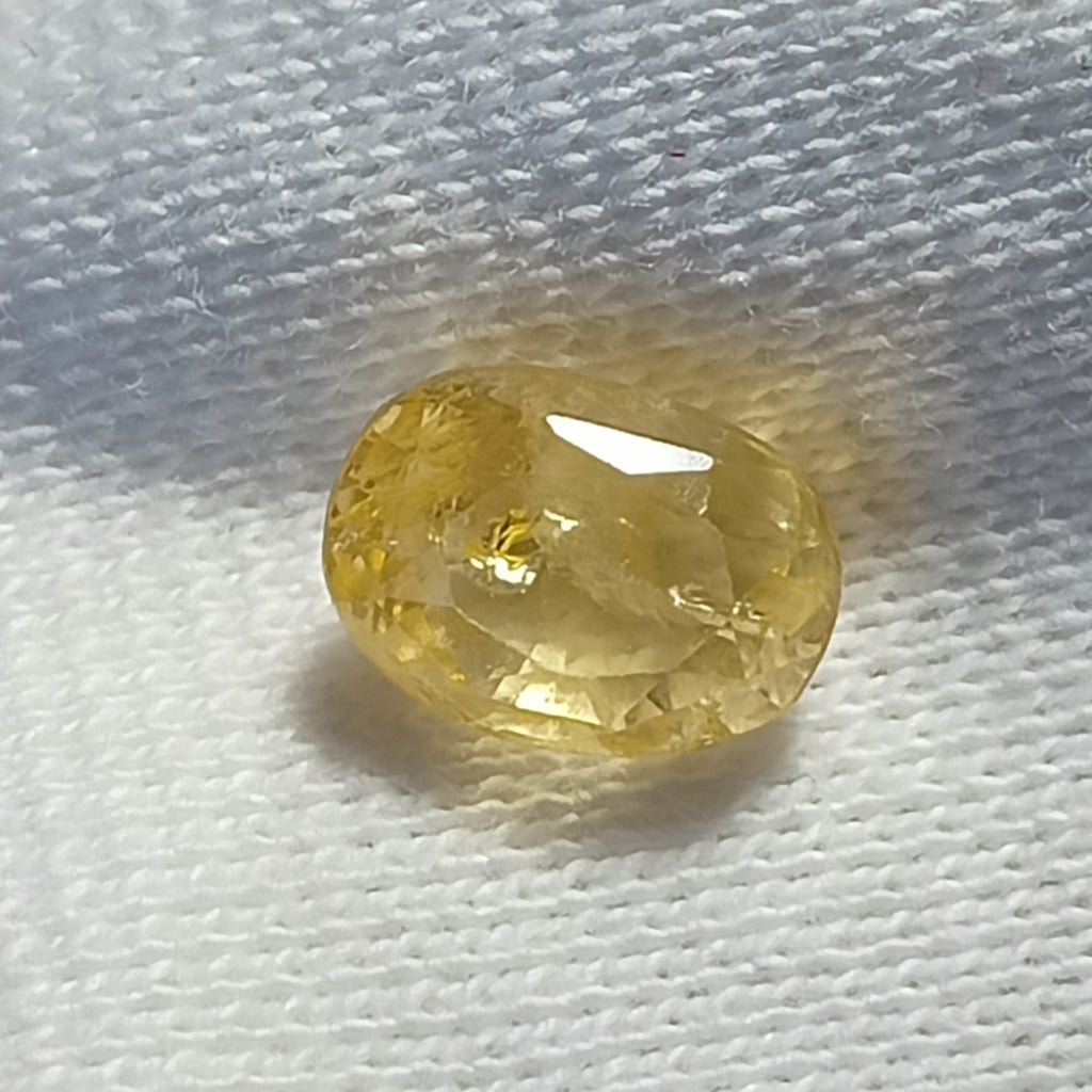 Natural Sri Lankan Ceylon Yellow Sapphire (Pukhraj) – 3.4 Carats | Certified Unheated Gemstone | IIG CERTIFIED