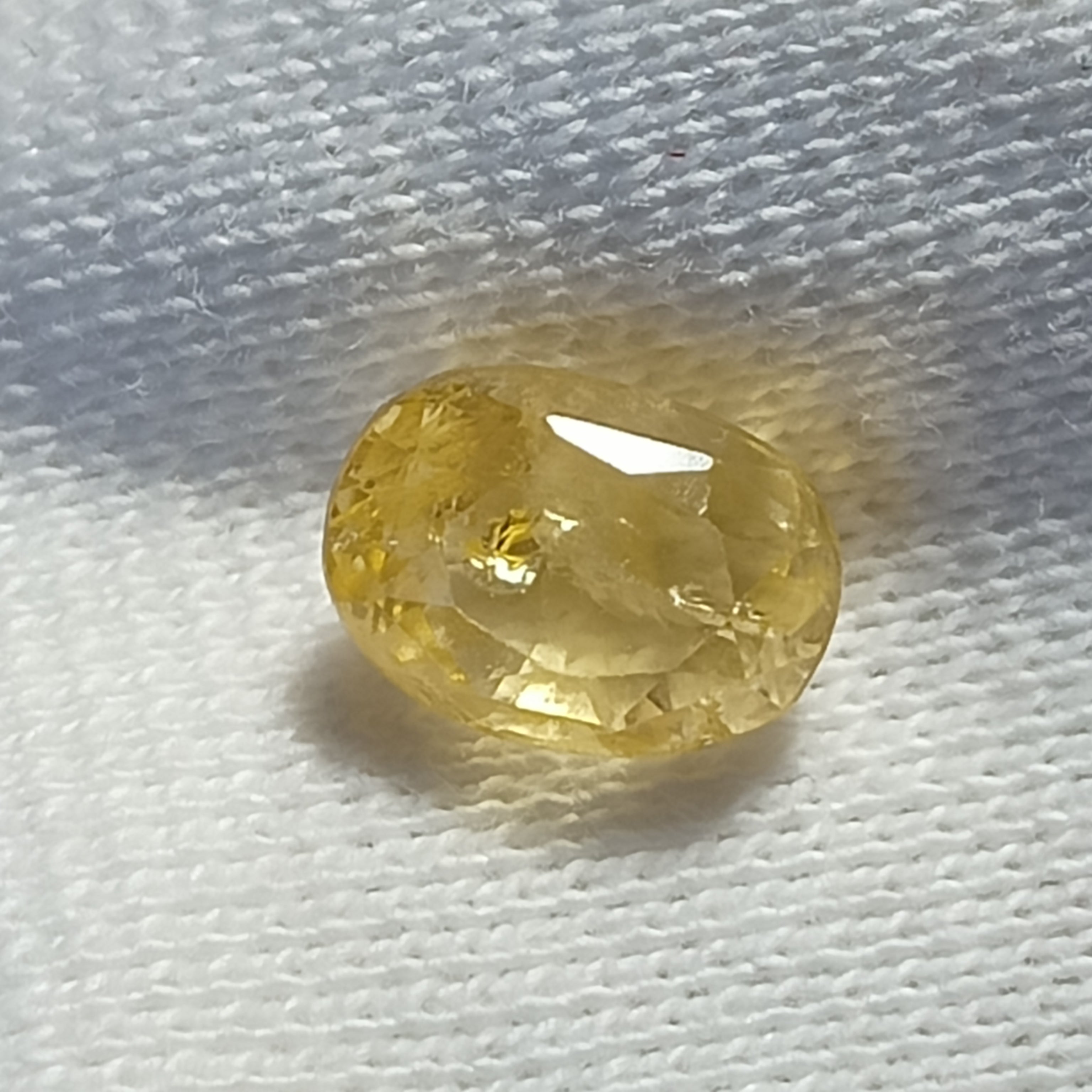 Natural Sri Lankan Ceylon Yellow Sapphire (Pukhraj) – 3.4 Carats | Certified Unheated Gemstone | IIG CERTIFIED