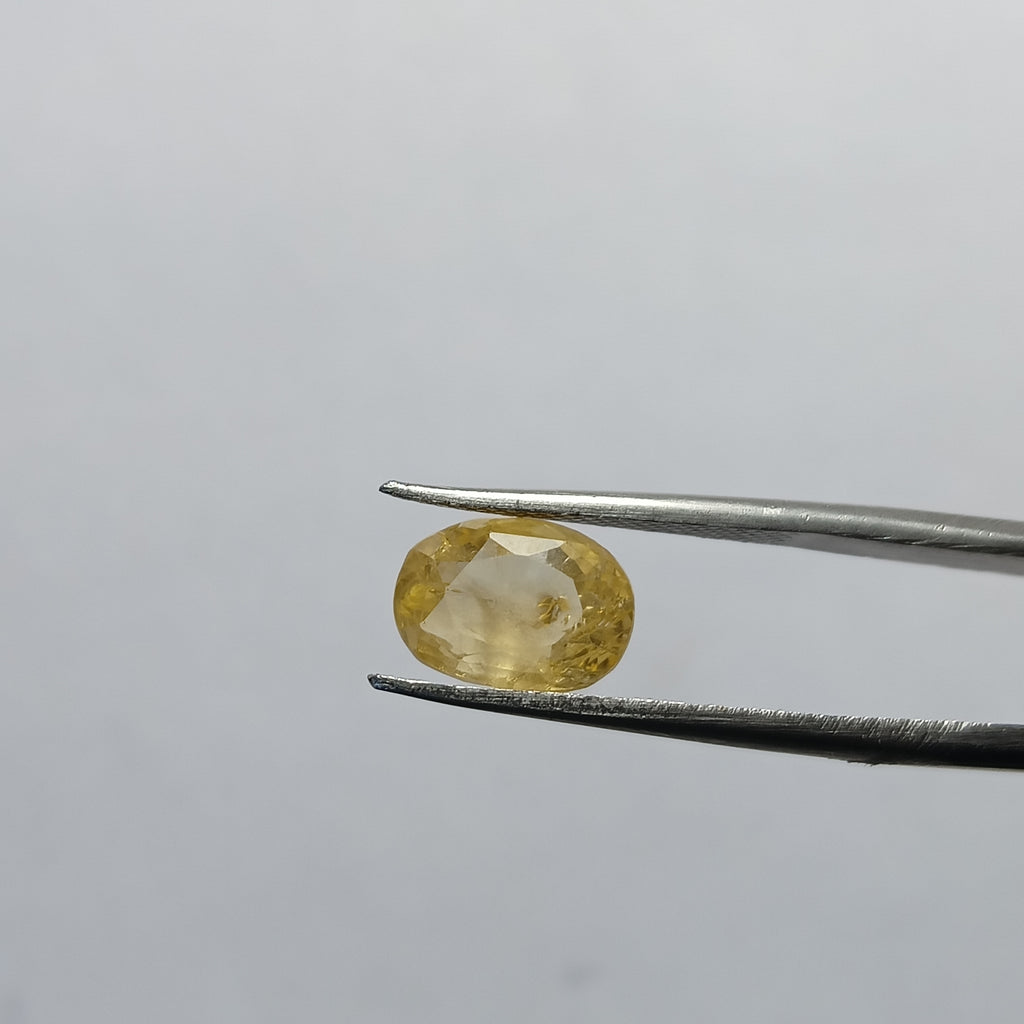 Natural Sri Lankan Ceylon Yellow Sapphire (Pukhraj) – 3.4 Carats | Certified Unheated Gemstone | IIG CERTIFIED