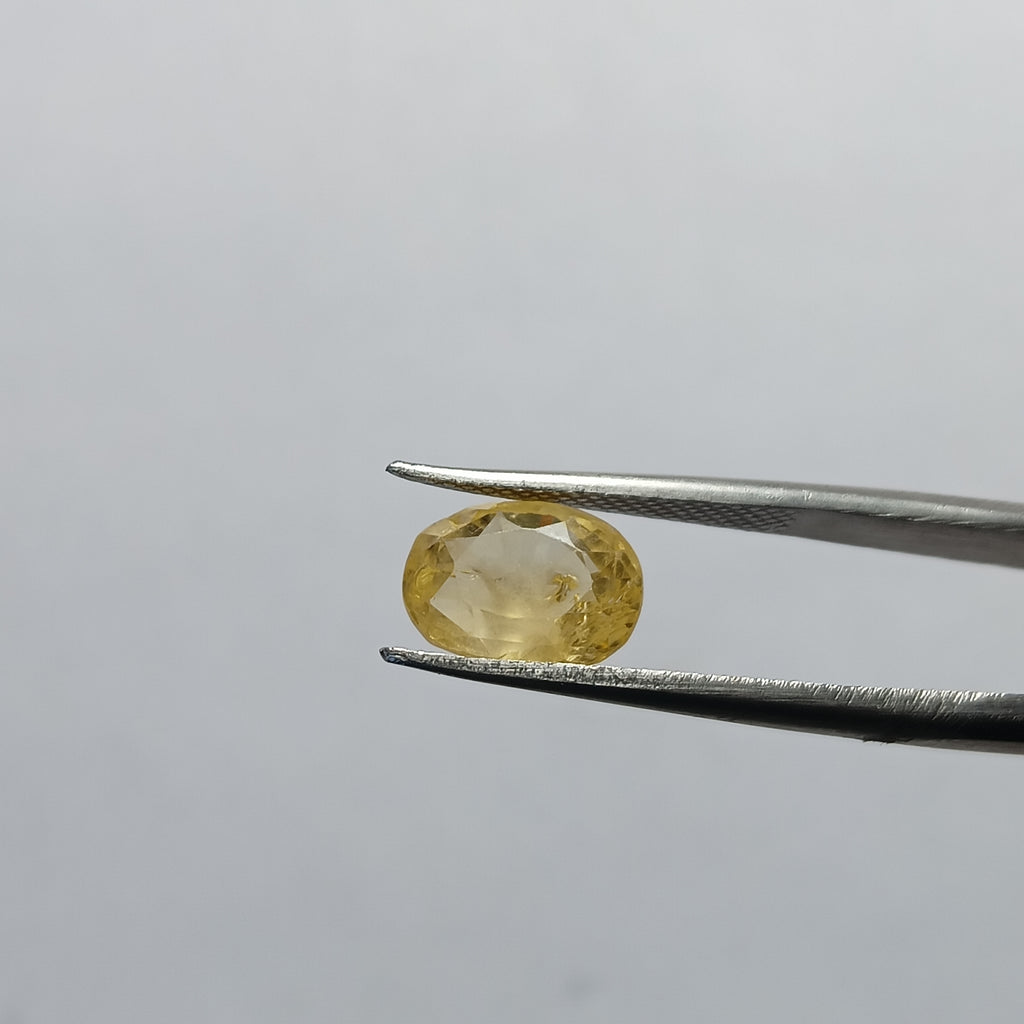 Natural Sri Lankan Ceylon Yellow Sapphire (Pukhraj) – 3.4 Carats | Certified Unheated Gemstone | IIG CERTIFIED