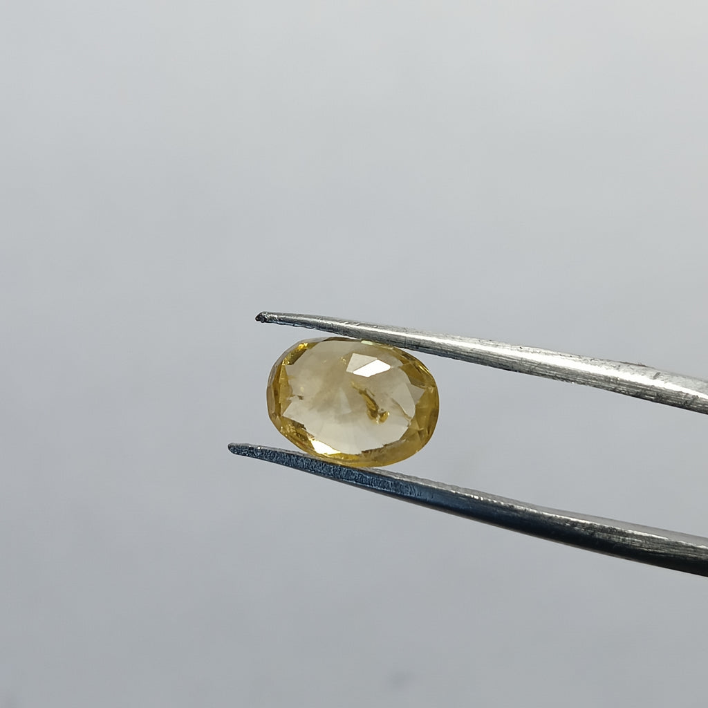 Natural Sri Lankan Ceylon Yellow Sapphire (Pukhraj) – 3.4 Carats | Certified Unheated Gemstone | IIG CERTIFIED