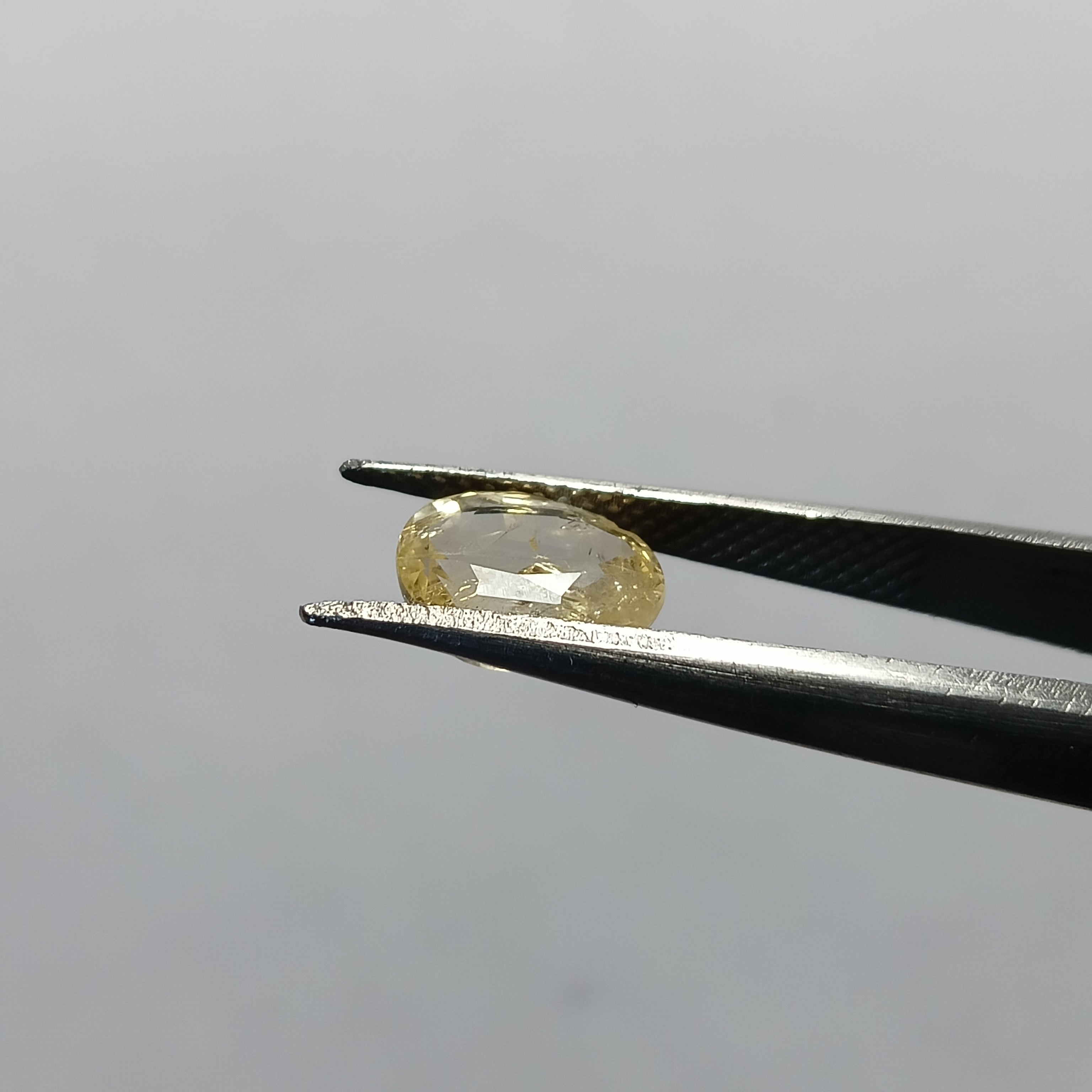 Natural Sri Lankan Ceylon Yellow Sapphire (Pukhraj) – 2.1 Carats | Certified Unheated Gemstone