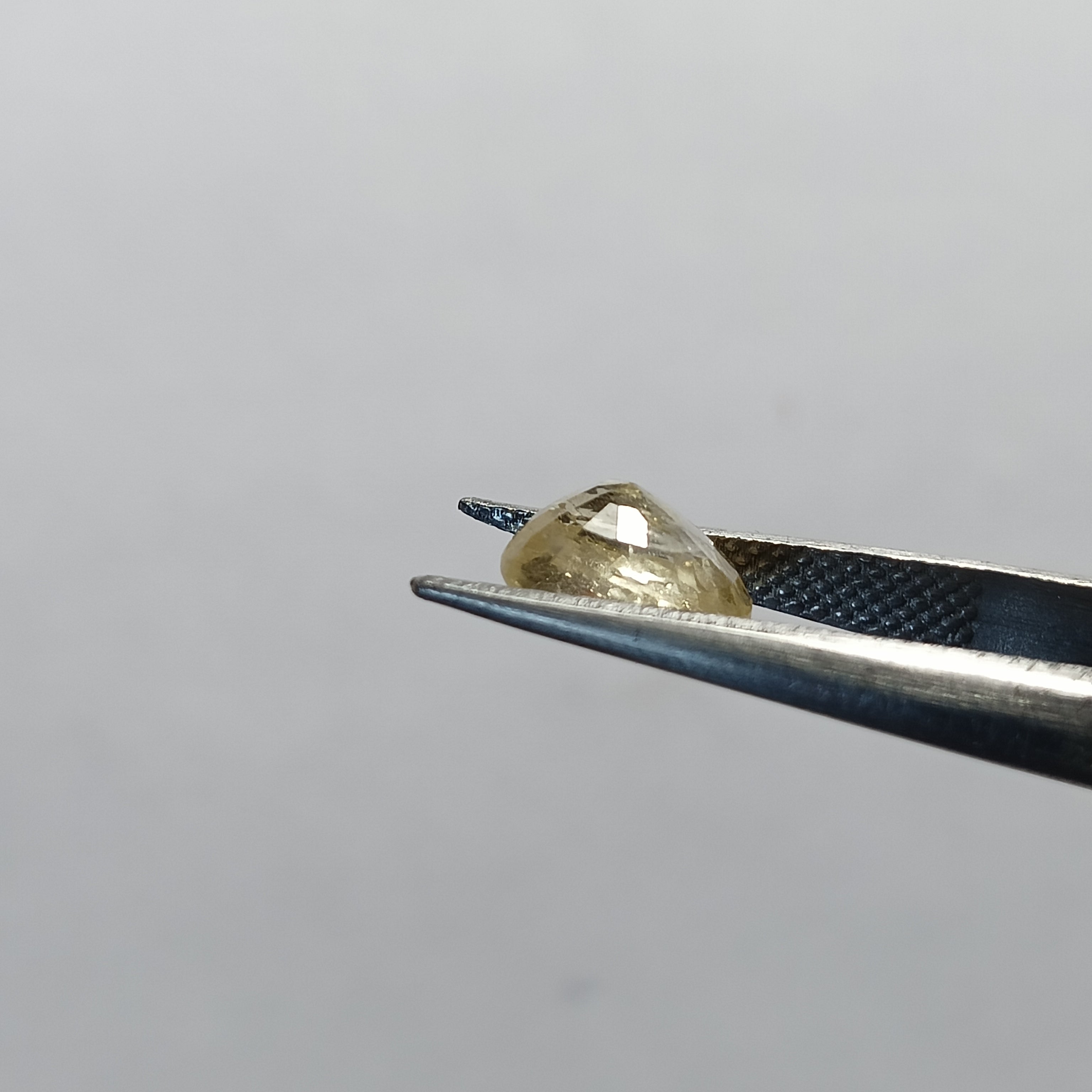 Natural Sri Lankan Ceylon Yellow Sapphire (Pukhraj) – 2.1 Carats | Certified Unheated Gemstone