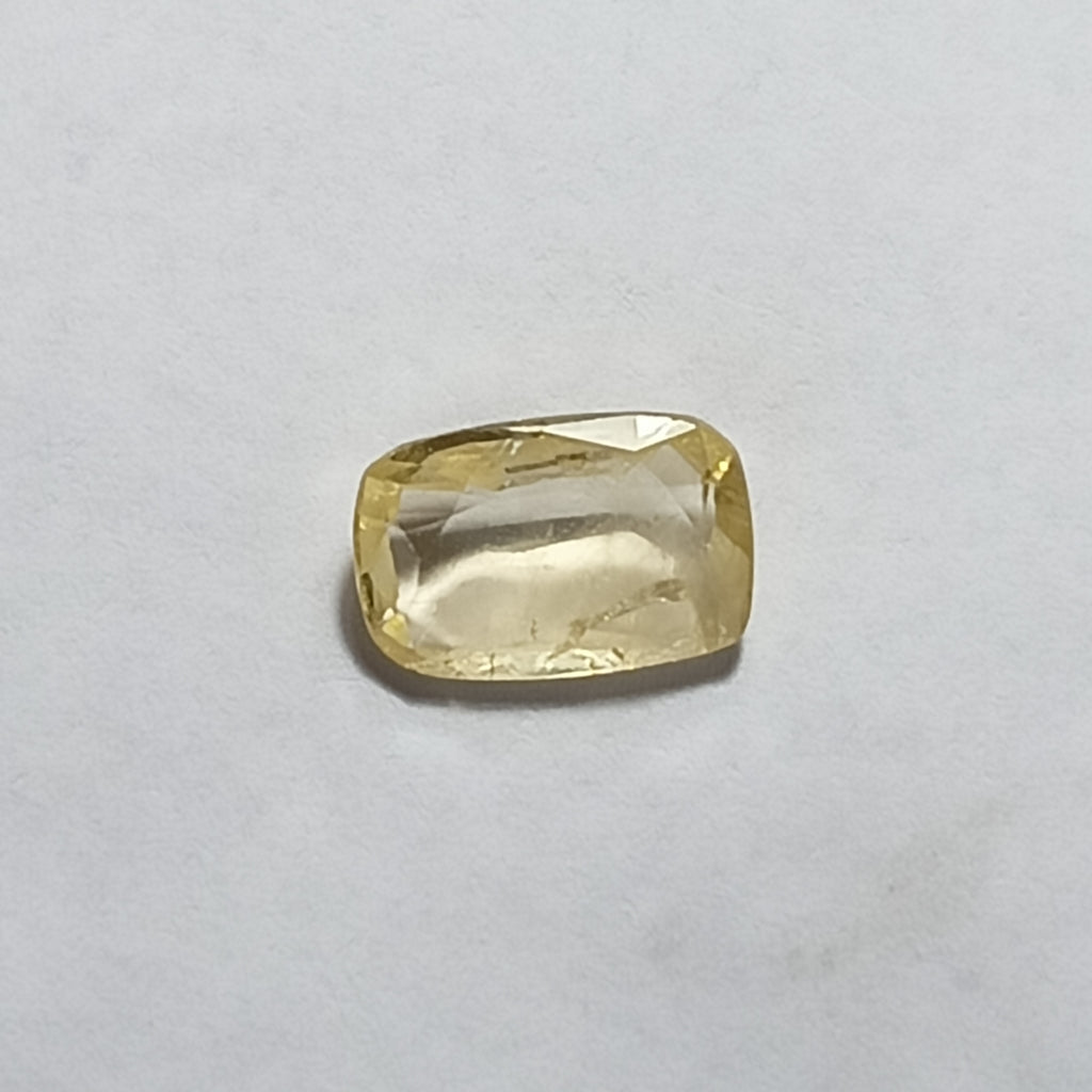 Natural Sri Lankan Ceylon Yellow Sapphire (Pukhraj) – 2.7 Carats | Certified Unheated Gemstone