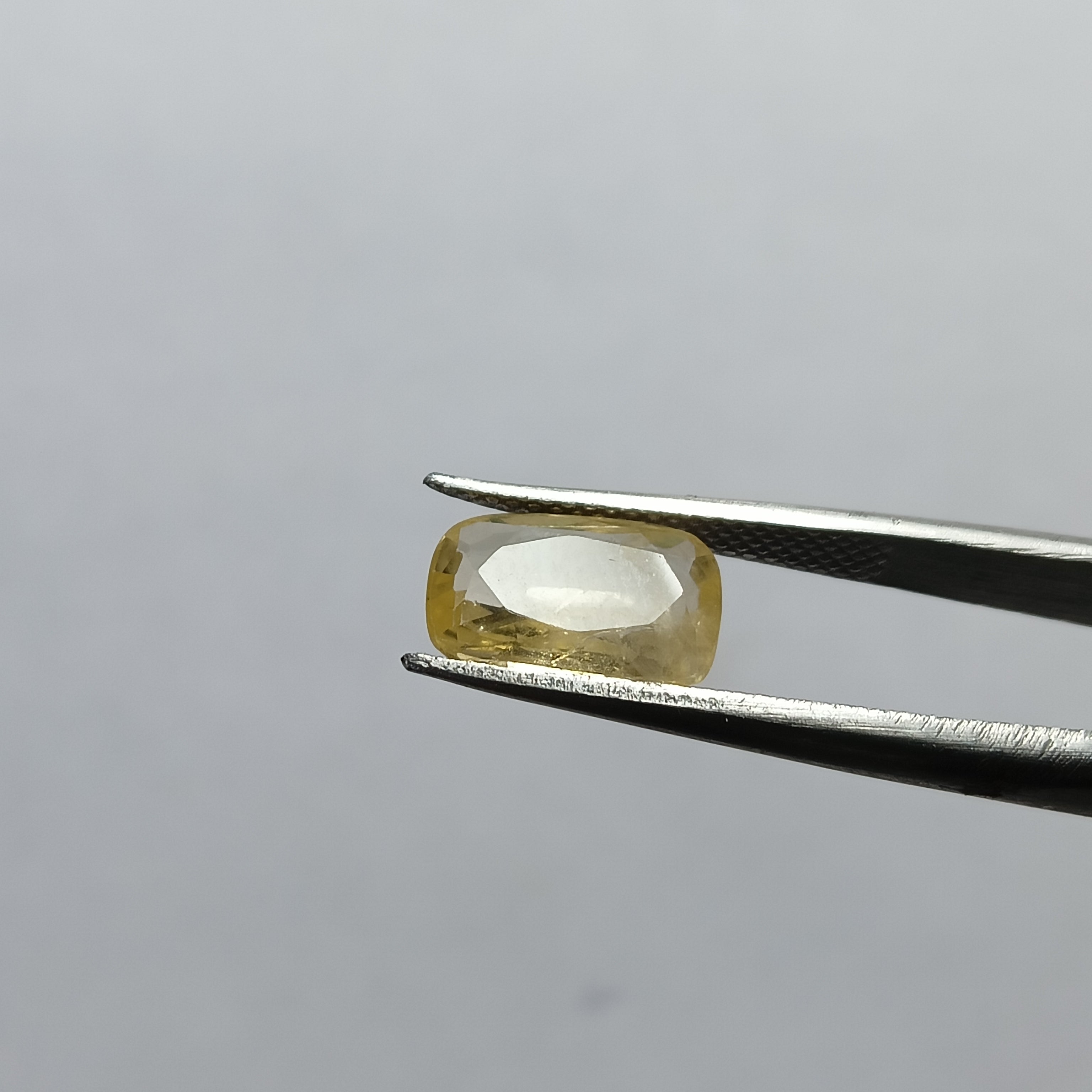 Natural Sri Lankan Ceylon Yellow Sapphire (Pukhraj) – 2.7 Carats | Certified Unheated Gemstone