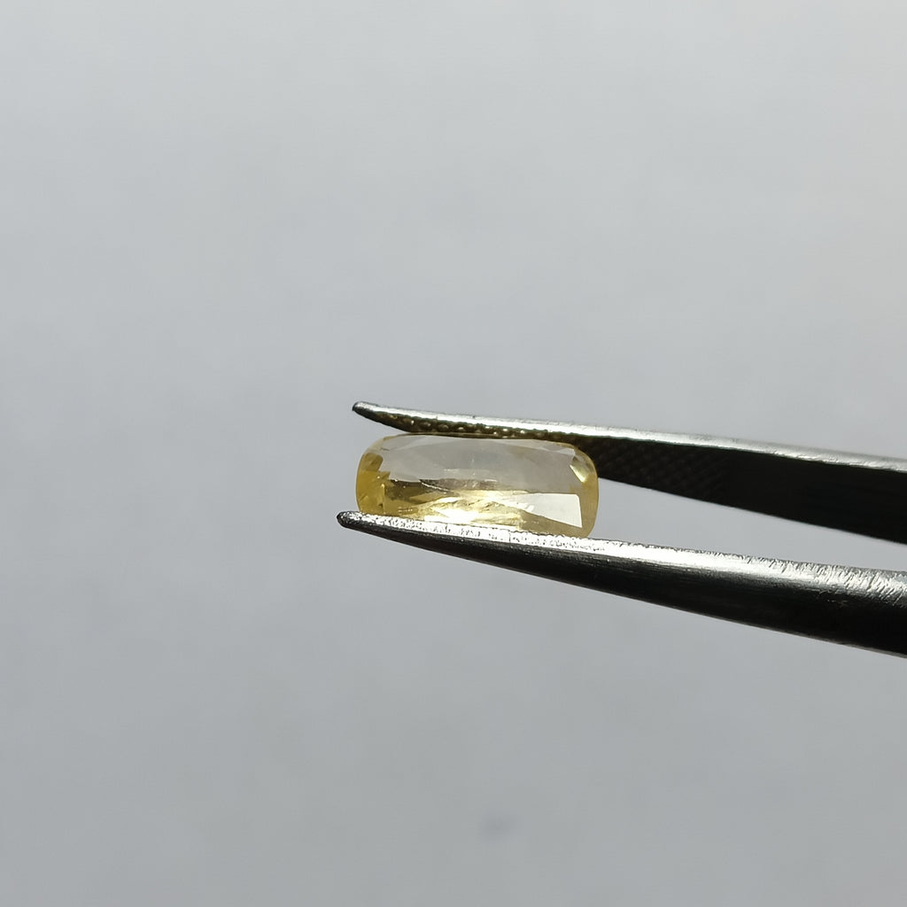 Natural Sri Lankan Ceylon Yellow Sapphire (Pukhraj) – 2.7 Carats | Certified Unheated Gemstone