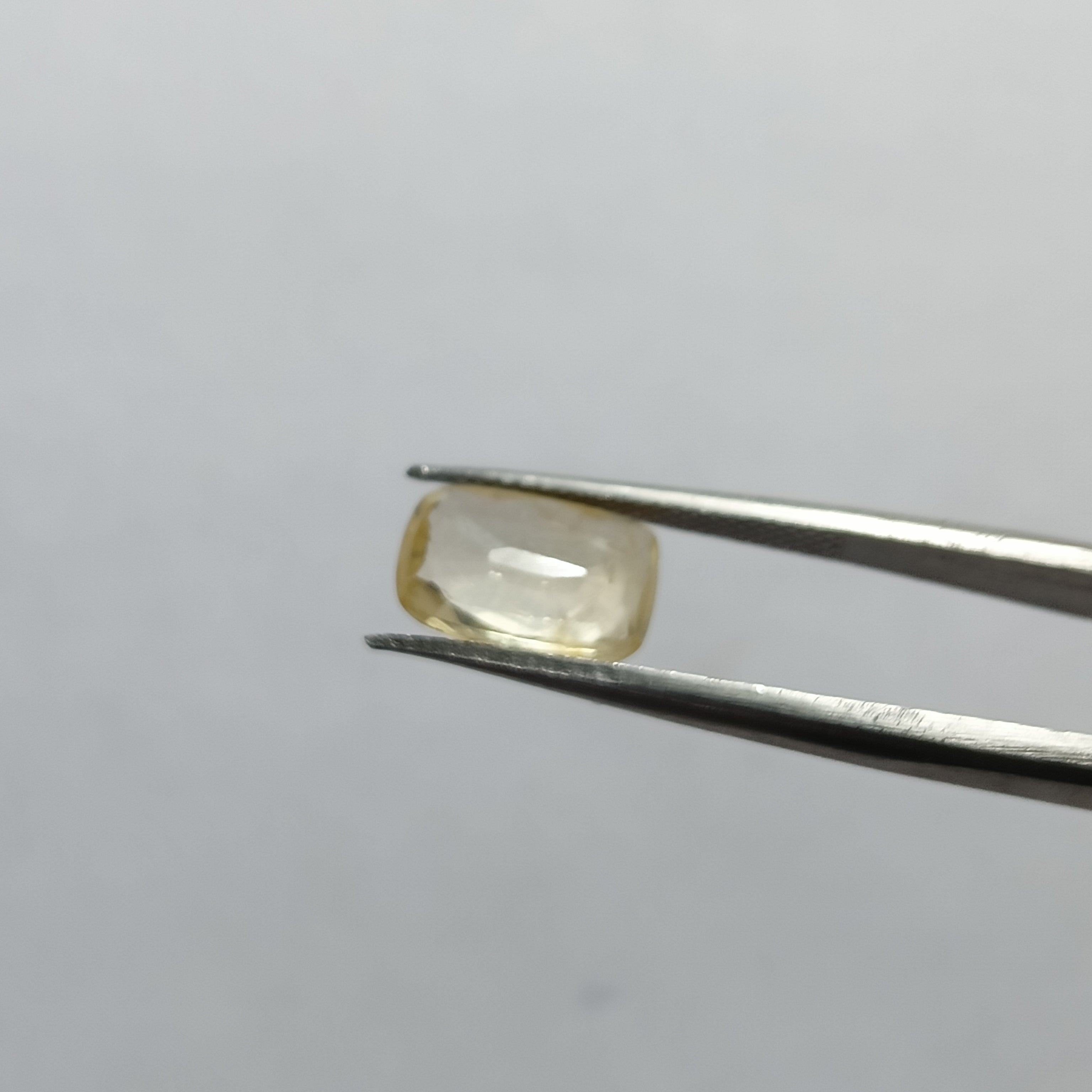 Natural Sri Lankan Ceylon Yellow Sapphire (Pukhraj) – 2.7 Carats | Certified Unheated Gemstone