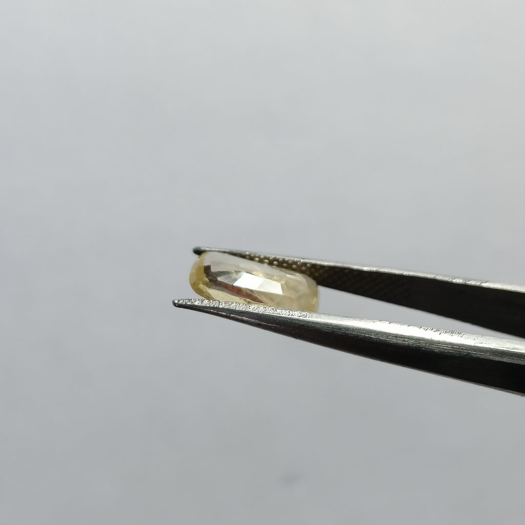 Natural Sri Lankan Ceylon Yellow Sapphire (Pukhraj) – 2.7 Carats | Certified Unheated Gemstone