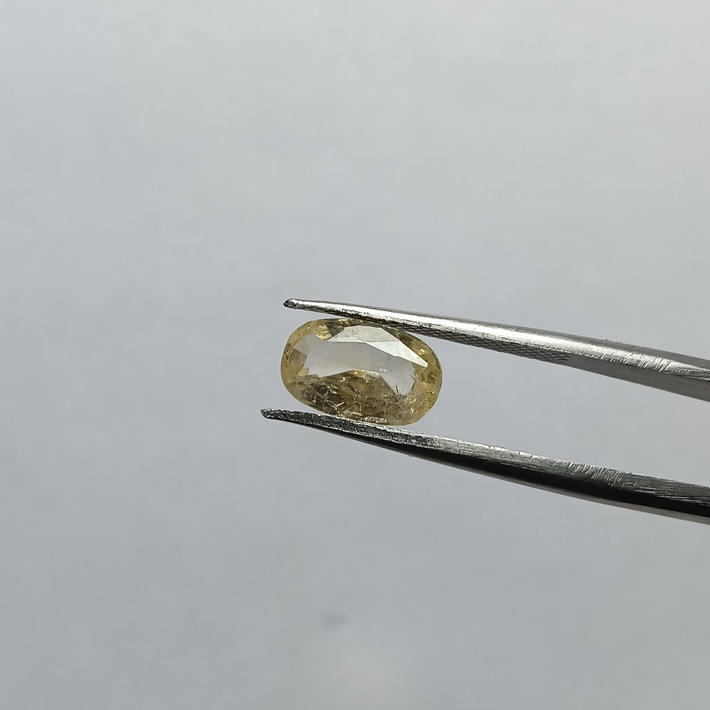 Natural Sri Lankan Ceylon Yellow Sapphire (Pukhraj) – 2.3 Carats | Certified Unheated Gemstone