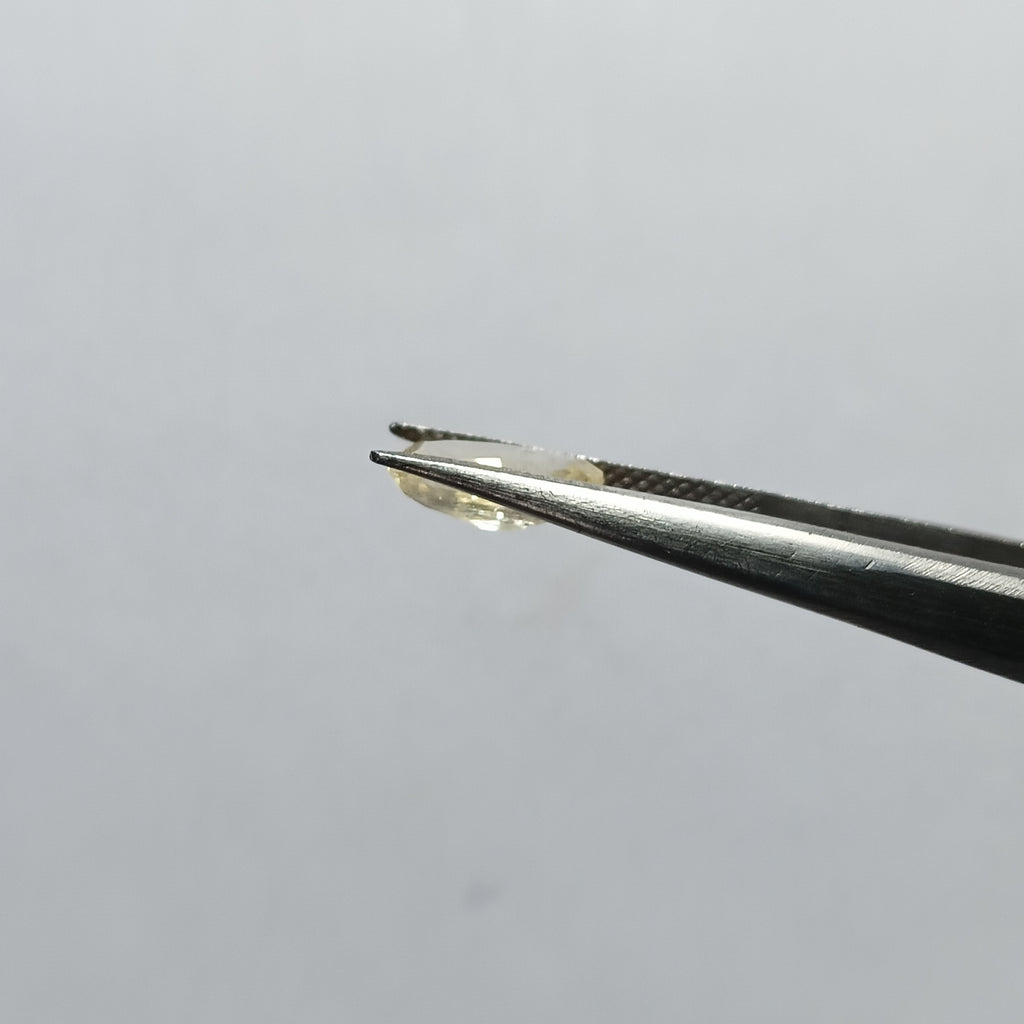 Natural Sri Lankan Ceylon Yellow Sapphire (Pukhraj) – 2.3 Carats | Certified Unheated Gemstone