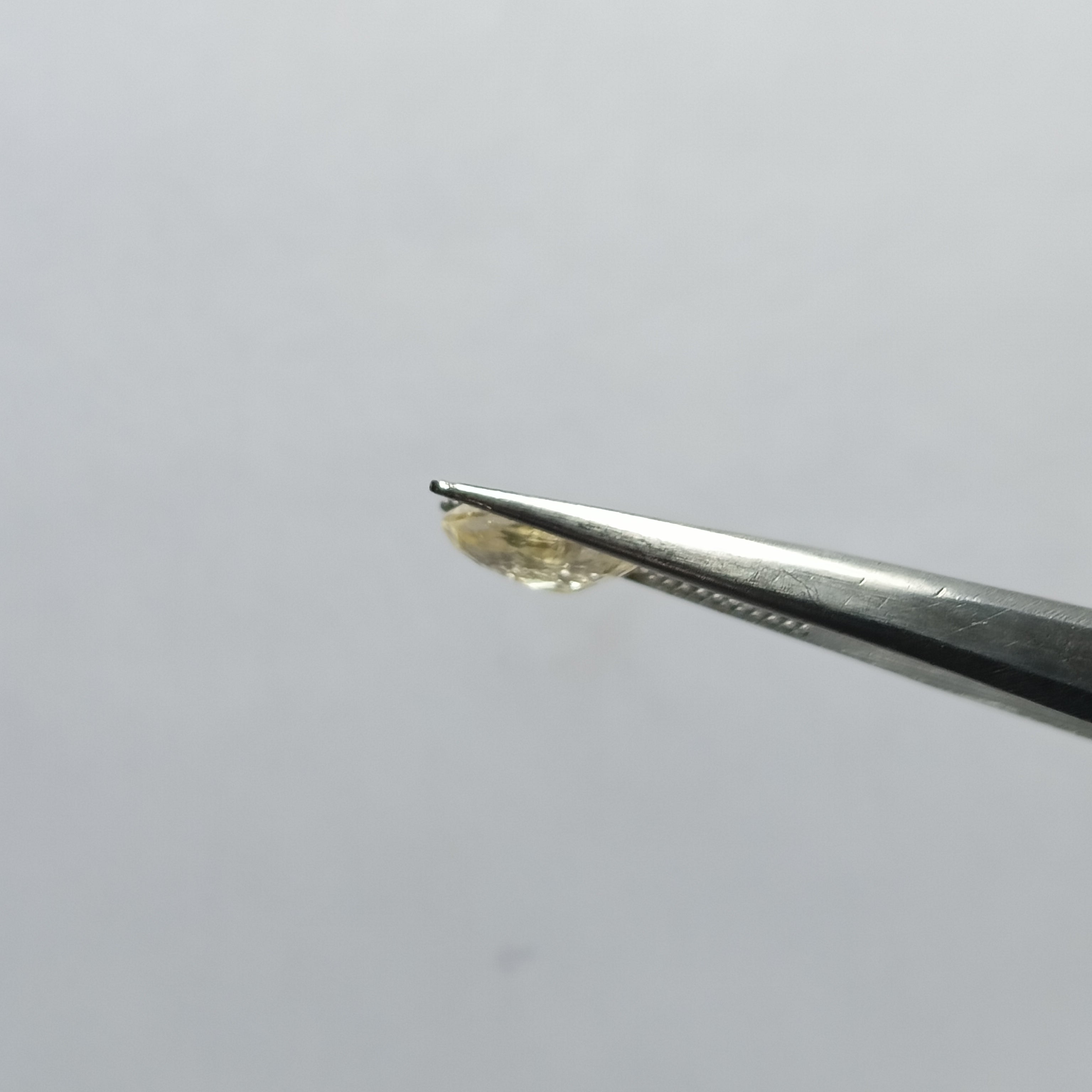 Natural Sri Lankan Ceylon Yellow Sapphire (Pukhraj) – 2.3 Carats | Certified Unheated Gemstone