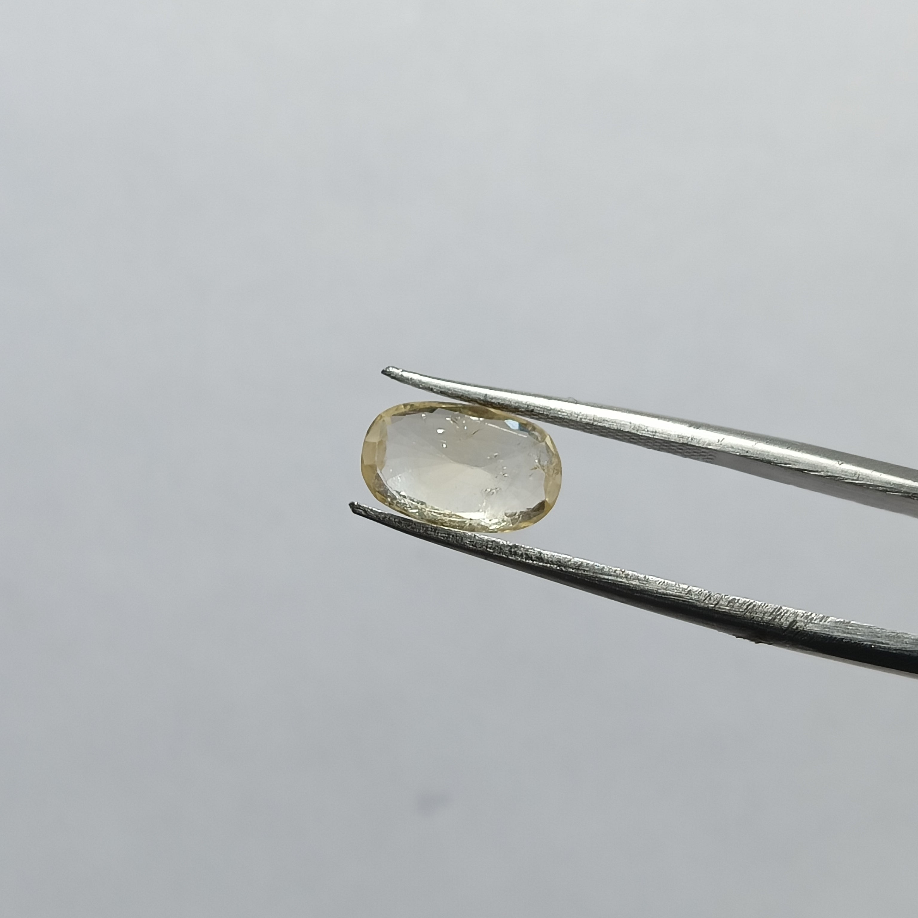 Natural Sri Lankan Ceylon Yellow Sapphire (Pukhraj) – 2.3 Carats | Certified Unheated Gemstone