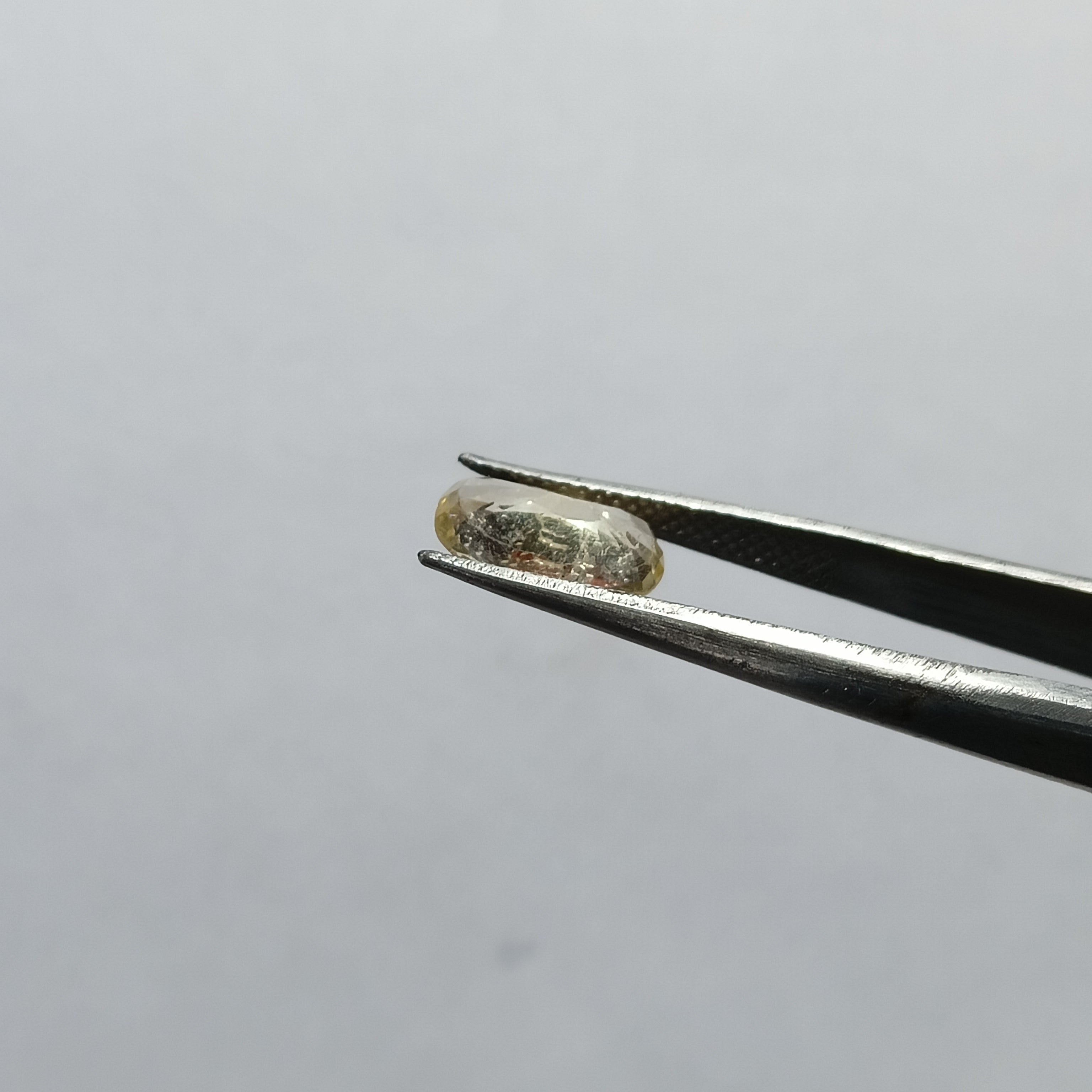 Natural Sri Lankan Ceylon Yellow Sapphire (Pukhraj) – 2.3 Carats | Certified Unheated Gemstone