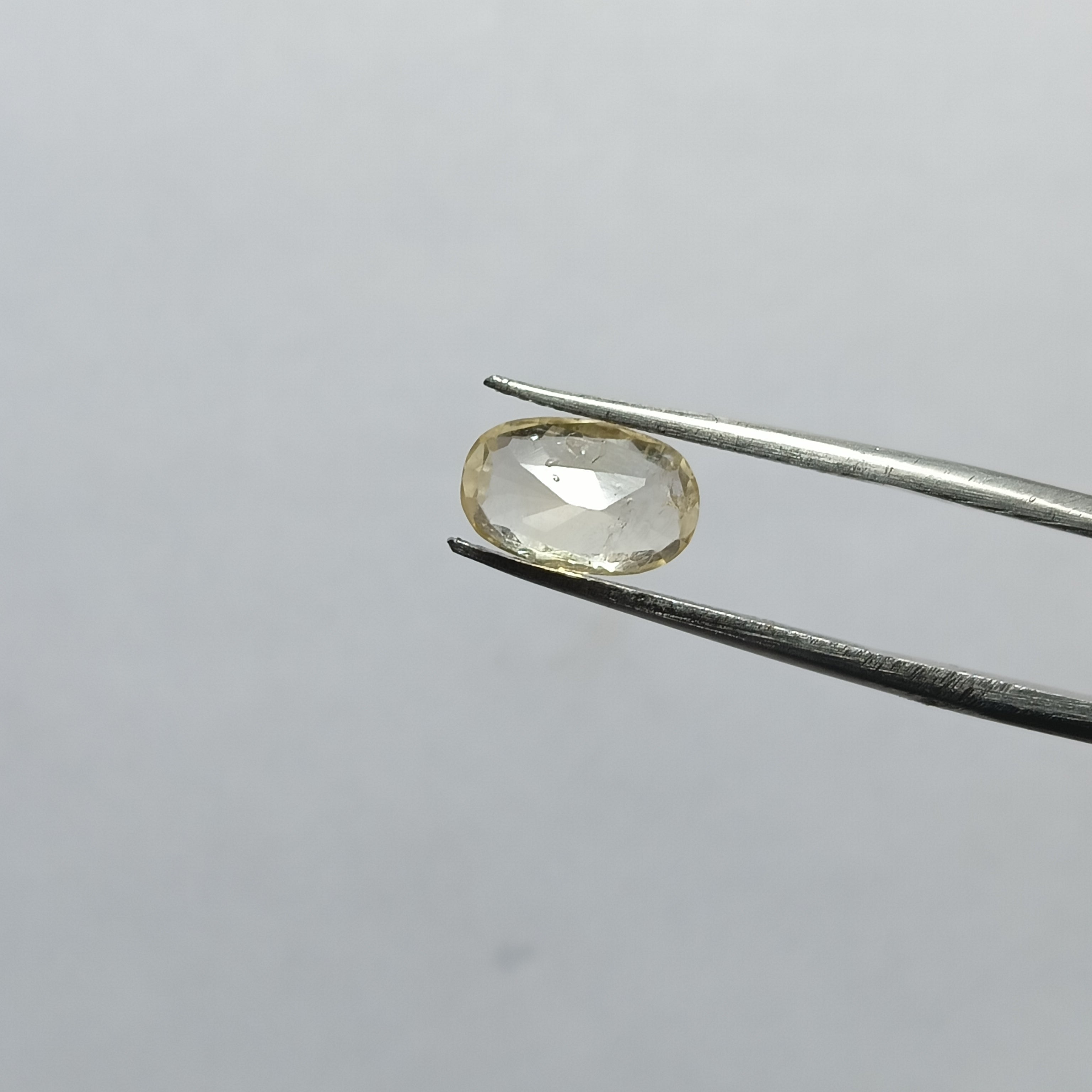 Natural Sri Lankan Ceylon Yellow Sapphire (Pukhraj) – 2.3 Carats | Certified Unheated Gemstone