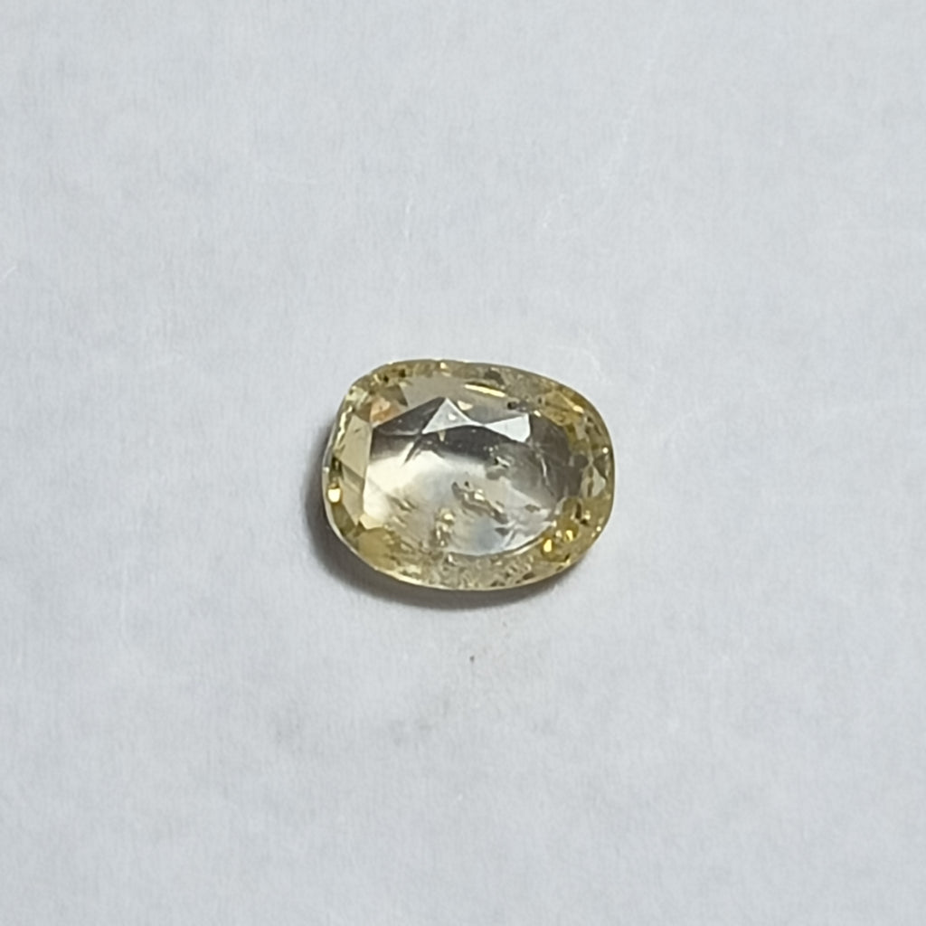 Natural Sri Lankan Ceylon Yellow Sapphire (Pukhraj) – 2.6 Carats | Certified Premium Gemstone
