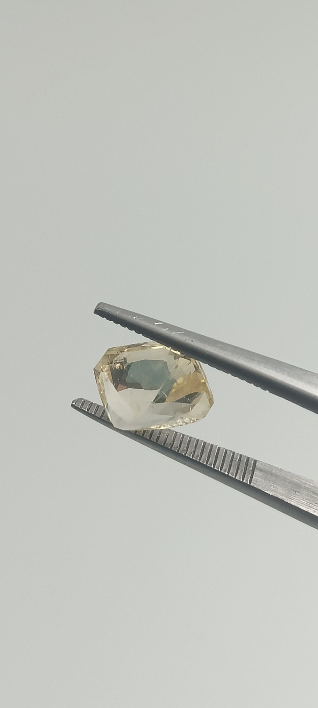 Natural Yellow Sapphire (Pukhraj) – 3.00 Cts | Sri Lankan Gemstone | Unheated & Certified | Top Quality